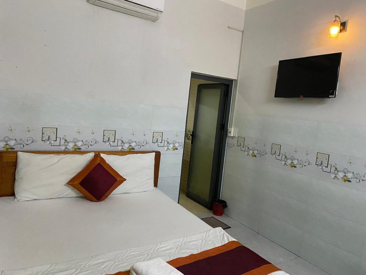Hotel Khach San Nguyen Trung Ho Chi Minh Zewnętrze zdjęcie