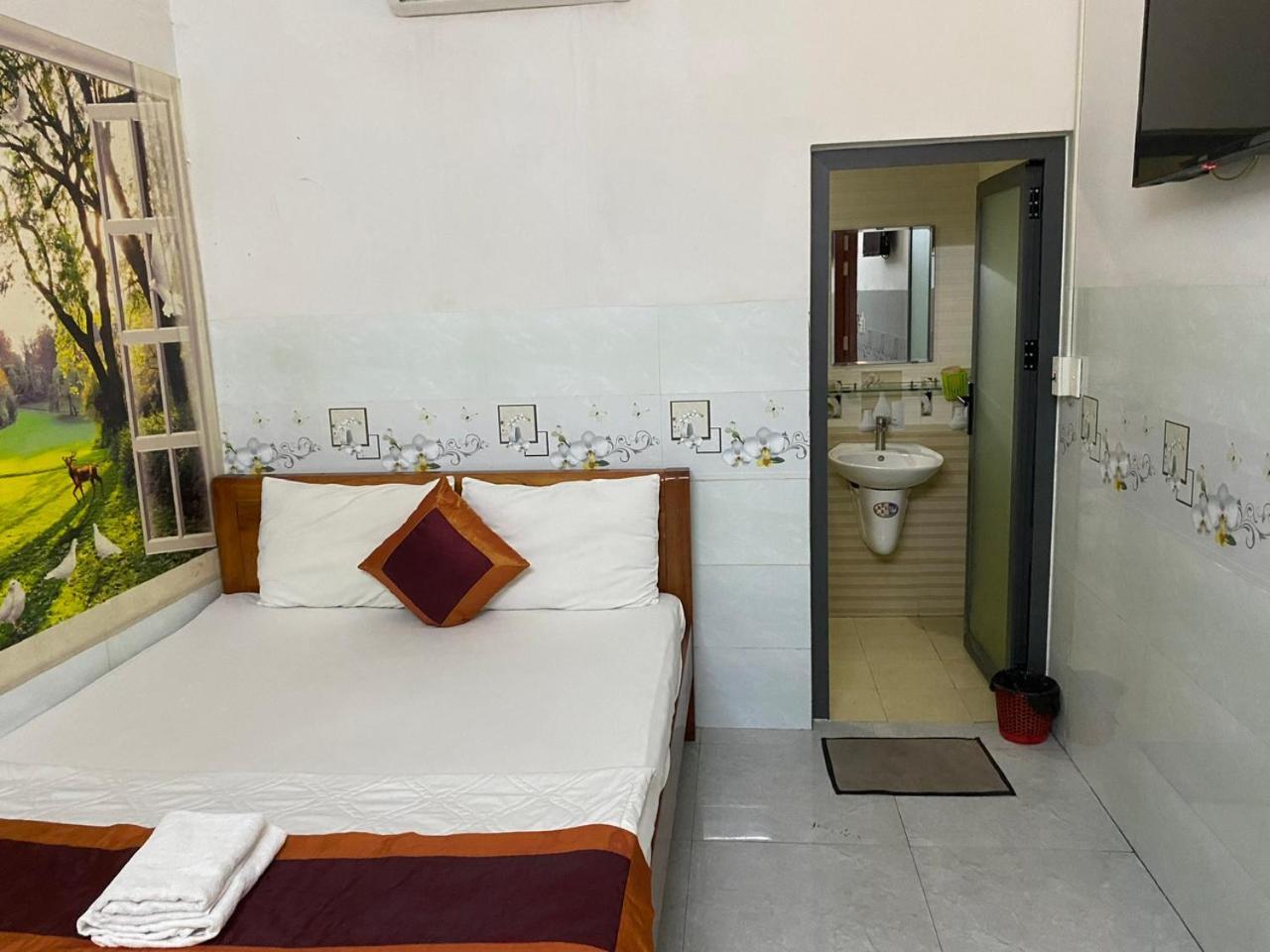 Hotel Khach San Nguyen Trung Ho Chi Minh Zewnętrze zdjęcie