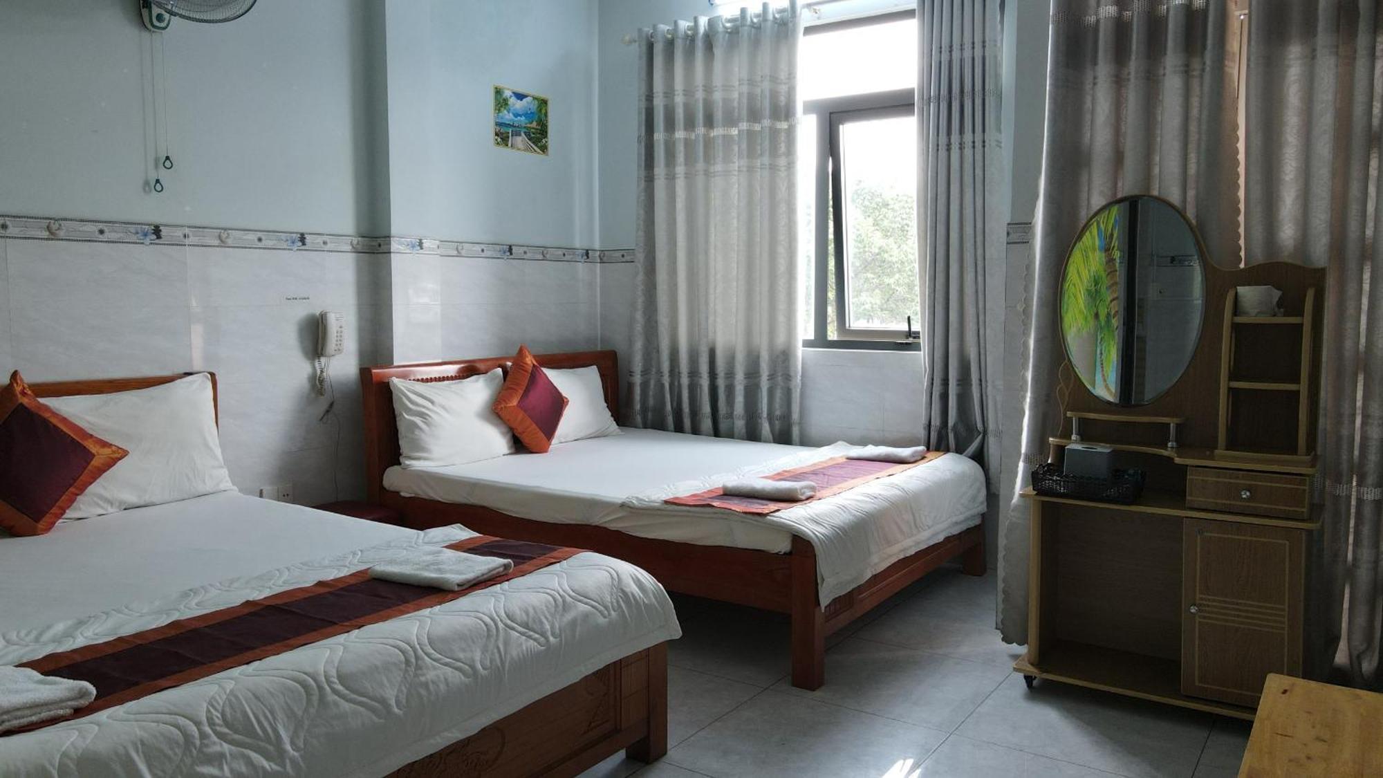 Hotel Khach San Nguyen Trung Ho Chi Minh Zewnętrze zdjęcie
