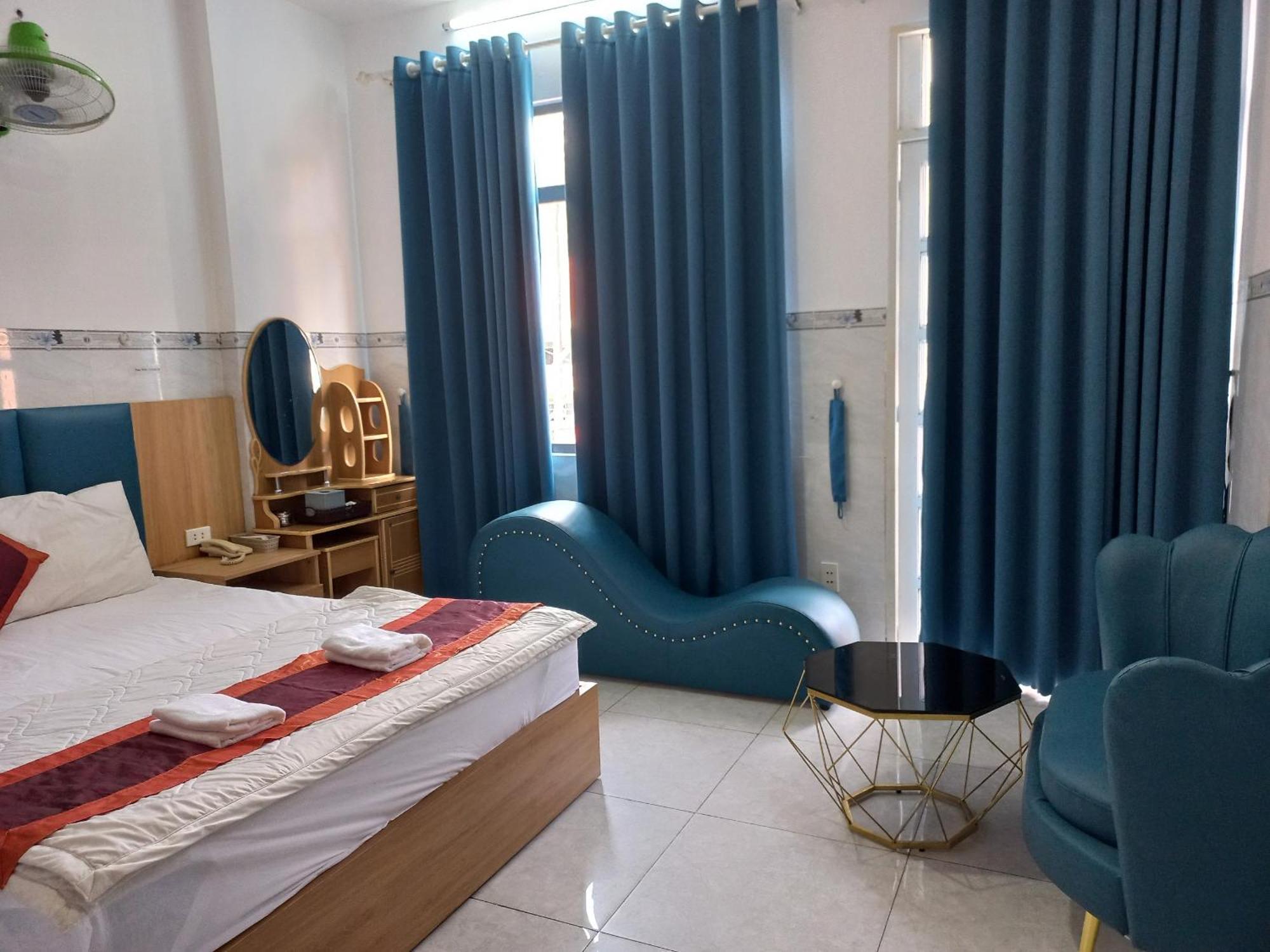 Hotel Khach San Nguyen Trung Ho Chi Minh Zewnętrze zdjęcie