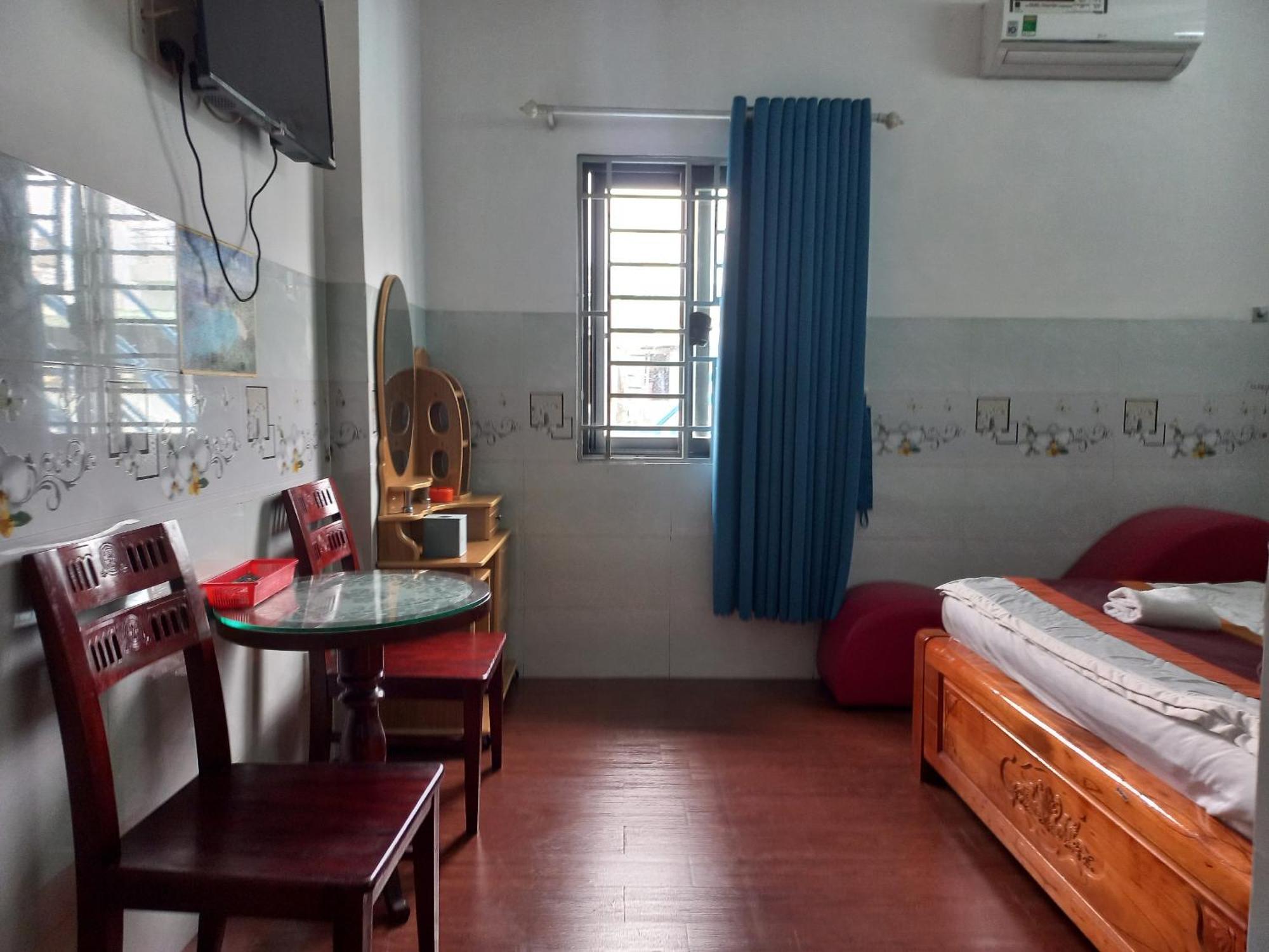 Hotel Khach San Nguyen Trung Ho Chi Minh Zewnętrze zdjęcie